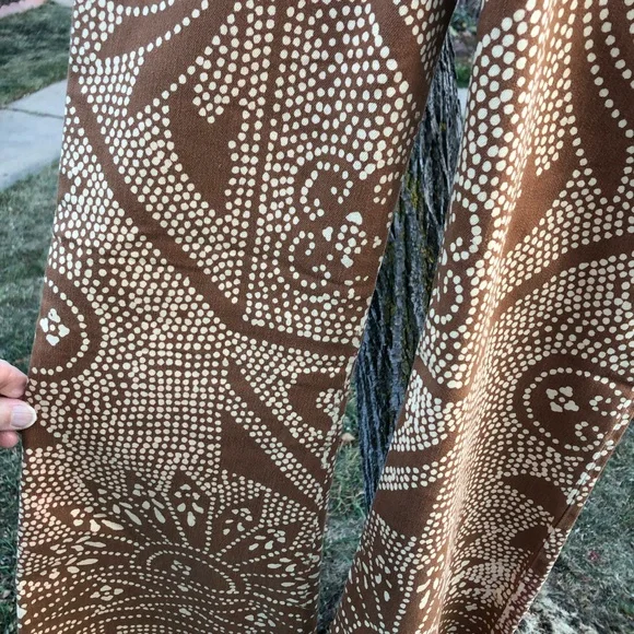 Free People Pumpkin Spice, Sexy Stretch Jeans with Exotic Print. - Picture 8 of 16